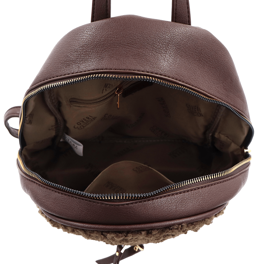 Елегантна дамска раница Coveri Collection с пухкав ефект – тъмно кафява 2 Елегантна кафява дамска раница Coveri Collection – модерна ежедневна кожена раница за жени.