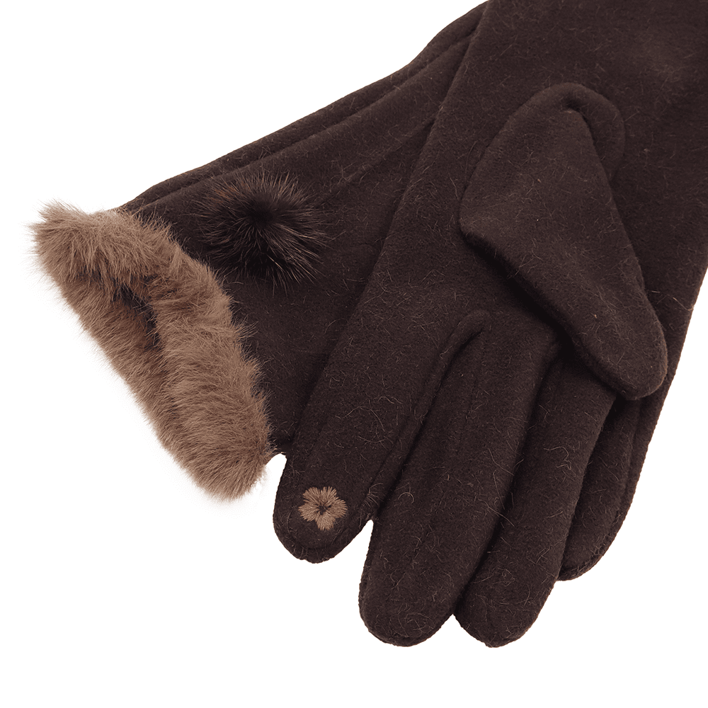 Дамски ръкавици с пух – тъмно кафеви 1 Дамски зимни ръкавици в тъмно кафяв цвят с пухена подплата – топли и удобни
