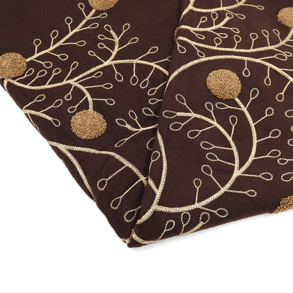 Луксозен тъмно кафяв шал с флорална релефна бродерия 2 Луксозен тъмно кафяв дамски шал с декоративен възел – елегантен зимен аксесоар.