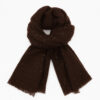 Мек тъмно кафяв зимен шал – топъл и стилен аксесоар за всеки ден