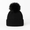 Черна зимна шапка с помпон – топла, стилна и удобна