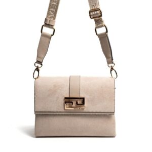 Silver & Polo SP1009 Kadın Çapraz Çanta Süet Bej-Kum Бежова дамска чанта Silver & Polo SP1009 със суетена текстура и регулируема презрамка – ежедневна чанта през рамо