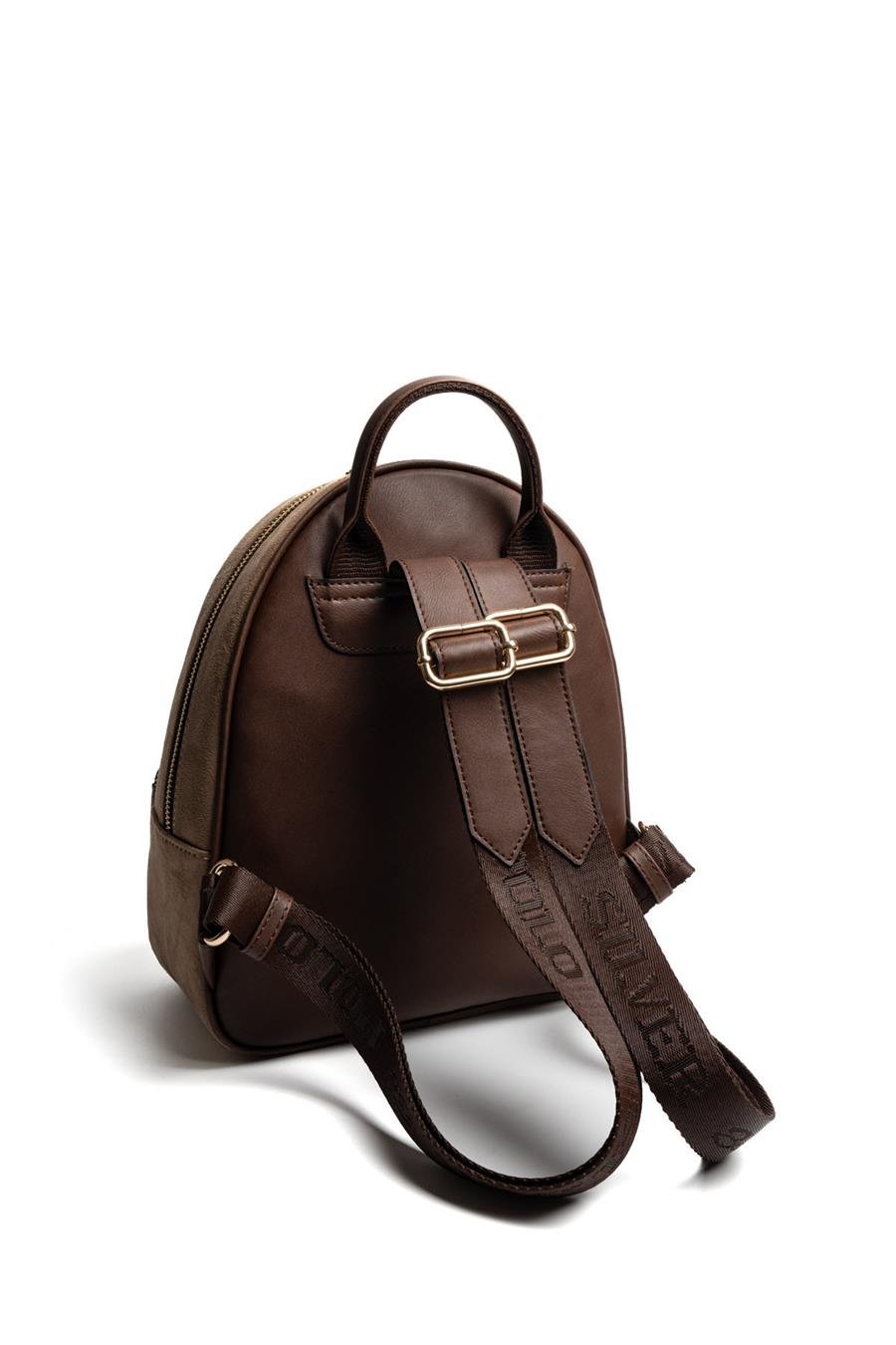 Silver & Polo SP945 Kadın Sırt Çantası Süet Vizon-Kahve 3 – Копие Черна дамска раница Silver & Polo SP945 – елегантна ежедневна раница с преден джоб и златисти детайли.