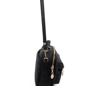 Черна дамска чанта с монограм – crossbody модел през рамо с регулируема дръжка.