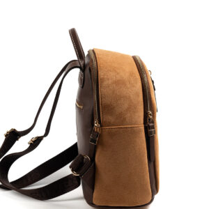 Silver & Polo TABA-MAT KAHVE 2 Дамска раница Silver & Polo от тъмно кафяво-карамелен велур и еко кожа със златисти ципове – стилна ежедневна раница за жени.