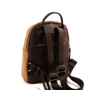 Silver & Polo TABA-MAT KAHVE 3 Дамска раница Silver & Polo от тъмно кафяво-карамелен велур и еко кожа със златисти ципове – стилна ежедневна раница за жени.