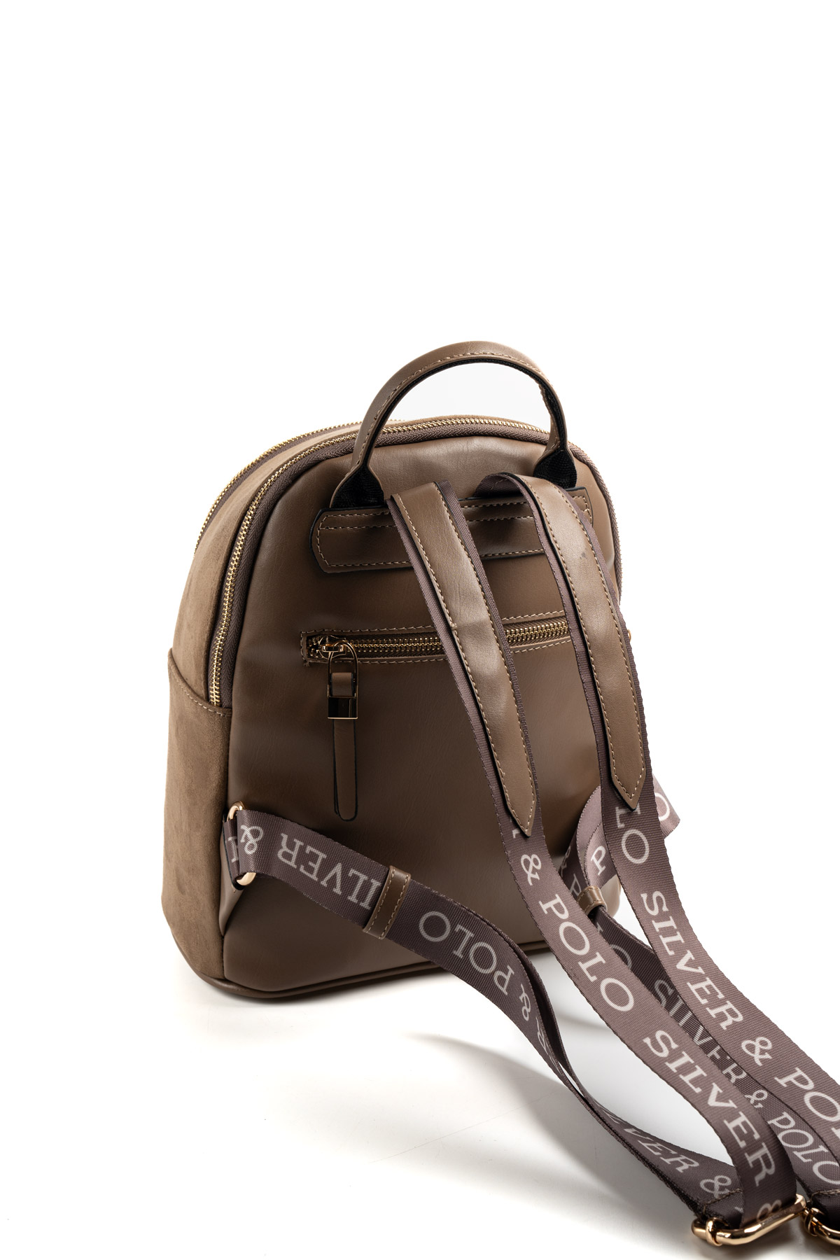 Silver & Polo VİZON-MAT VİZON 3 Дамска раница Silver & Polo във визон цвят от велур и еко кожа със златисти ципове – стилна ежедневна раница.