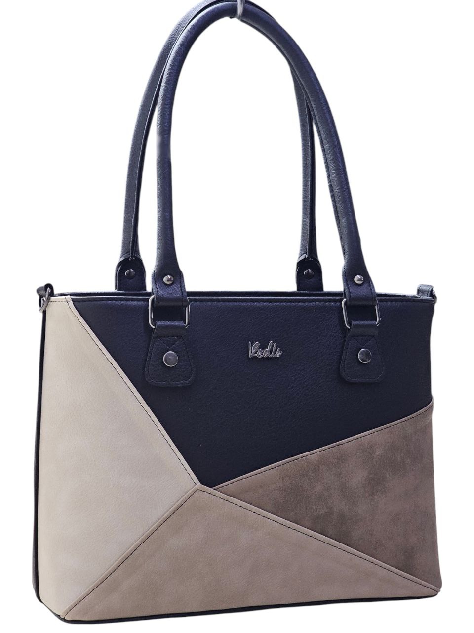 Дамска чанта Vedis – българско производство Дамска чанта Vedis българско производство – елегантна дамска чанта в бежово и тъмносиньо