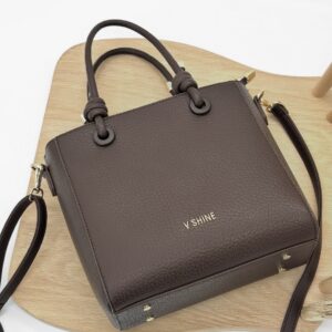 Дамска чанта Vshine 3098 – черна елегантна чанта с къси дръжки и дълга презрамка Дамска чанта Vshine 3098 черна – елегантна чанта с къси дръжки и дълга презрамка