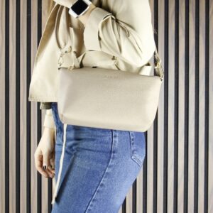 Дамска кожена чанта тип tote в цвят визон от естествена кожа с къси дръжки