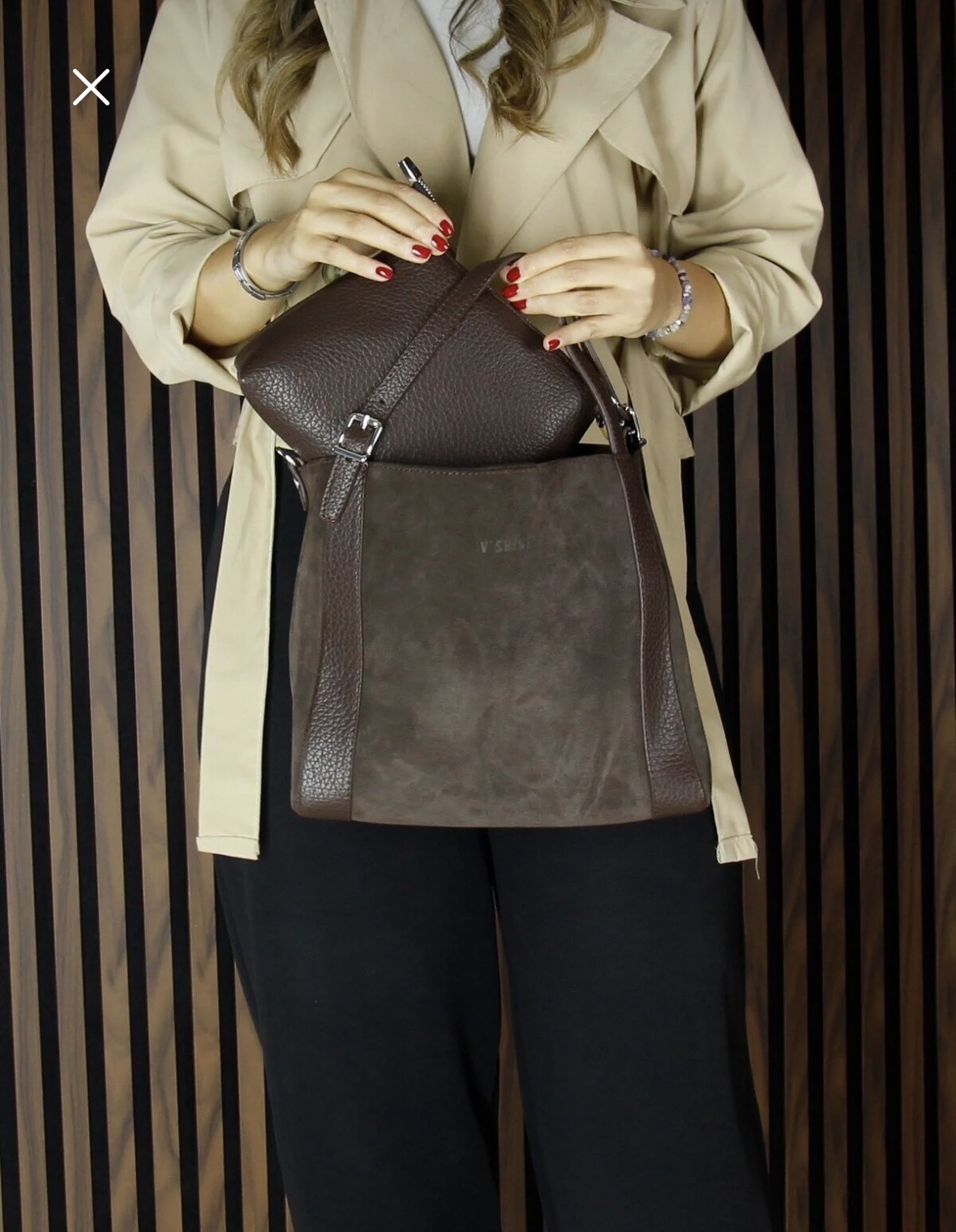 Дамска чанта от естествена кожа – тъмнокафява, елегантен модел през рамо Дамска чанта от естествена кожа тъмнокафява, модел за носене през рамо с дълга презрамка