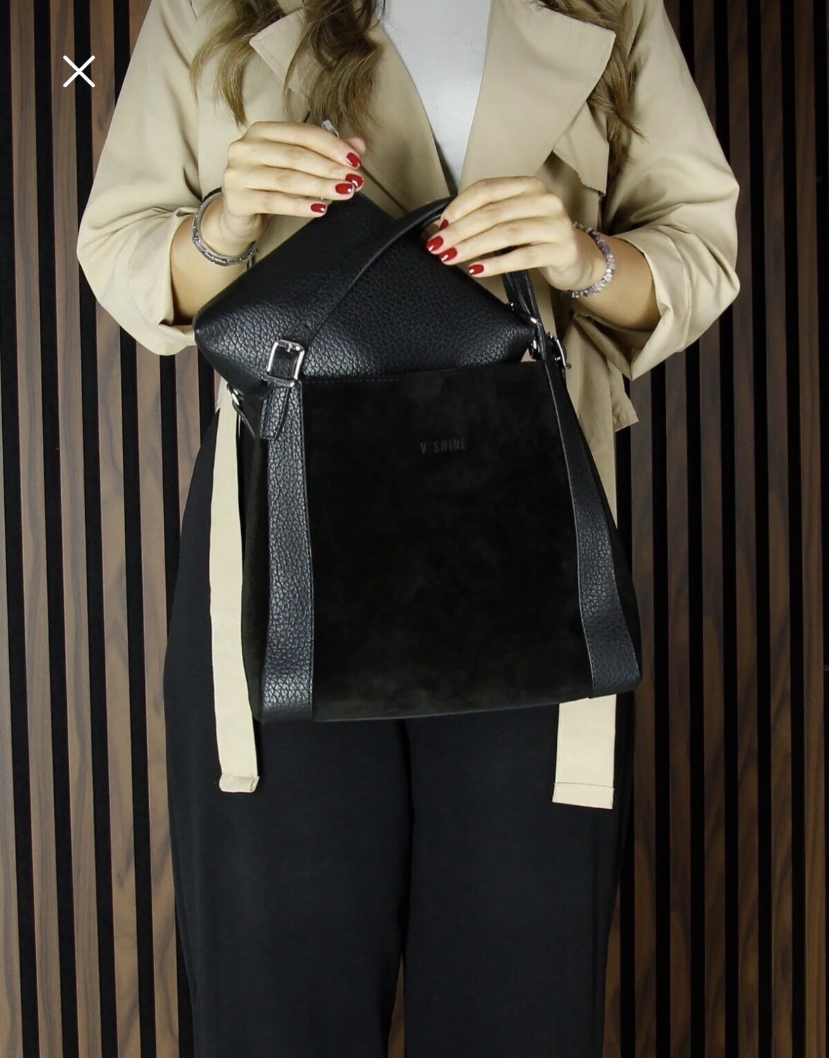 Черна дамска чанта от естествен велур с дръжки черна дамска чанта от естествен велур с дръжки и дълга презрамка