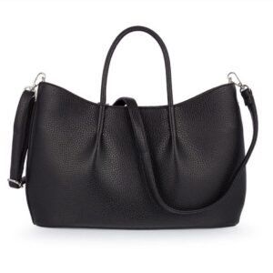 Черна дамска чанта от еко кожа с презрамка Черна дамска чанта от еко кожа с къси дръжки и регулируема презрамка