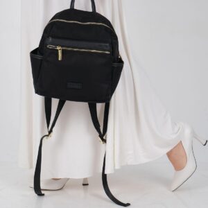 Дамска раница Silver & Polo черна – елегантна градска раница с ципове и регулируеми презрамки