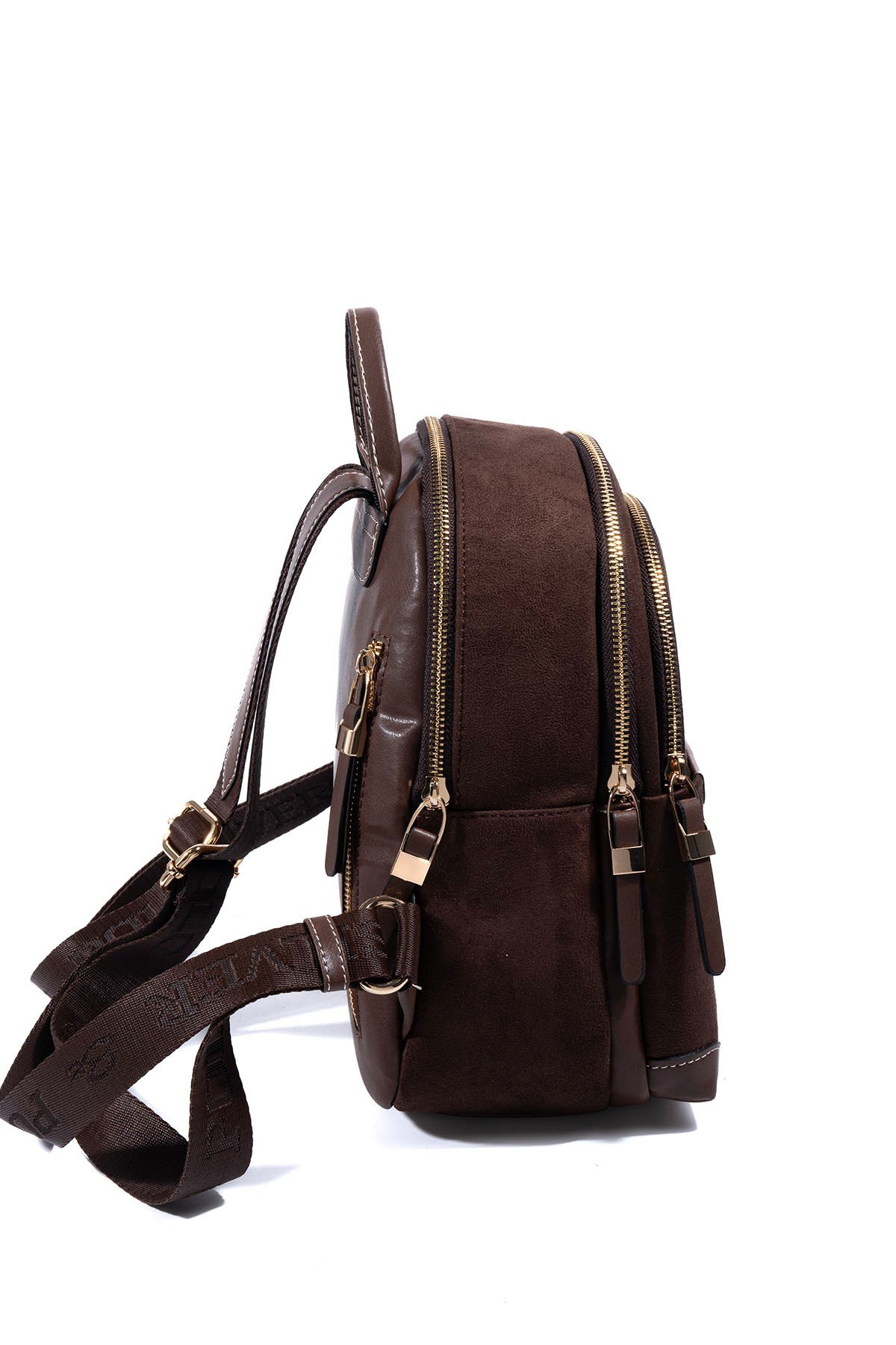 SP1265 Дамска раница от велур – тъмно кафява елегантна раница Тъмно кафява дамска раница от велур SP1265 елегантна малка раница за ежедневие