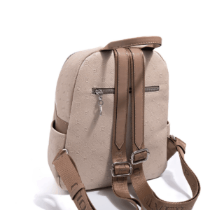 Бежова дамска раница от еко кожа – модерна дамска раница бежов цвят