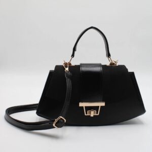 Малка дамска чанта с капак от велур черна Малка дамска чанта черна – елегантна дамска чанта с къса дръжка