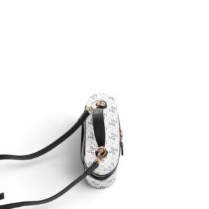 Черно-бяла дамска чанта Silver&Polo от еко кожа с елегантен дизайн и регулируема презрамка.