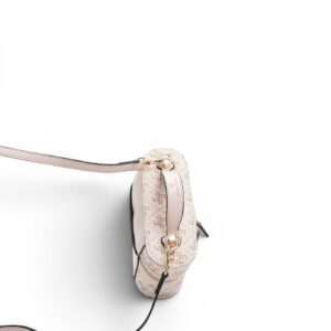 Малко дамско портмоне Silver&Polo в цвят пудра от еко кожа с компактни размери и елегантен дизайн.