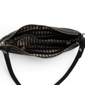 Дамска чанта Silver&Polo в бяло-черен цвят с монограм от водоустойчива еко кожа с регулируема презрамка