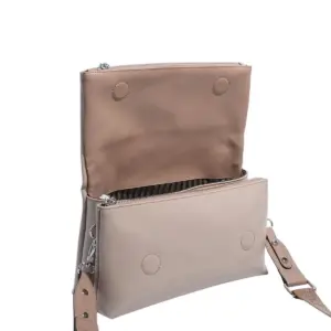 Дамска чанта Silver&Polo през рамо от бежова еко кожа