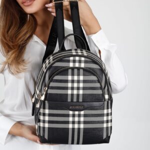 Дамска раница Silver&Polo черно каре от фолирана еко кожа
