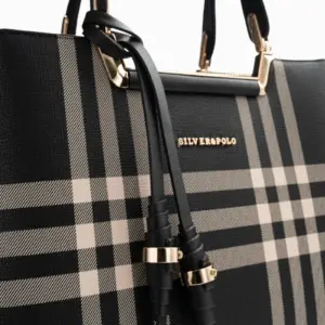 Дамска чанта SILVER&POLO черно каре от фолирана еко кожа